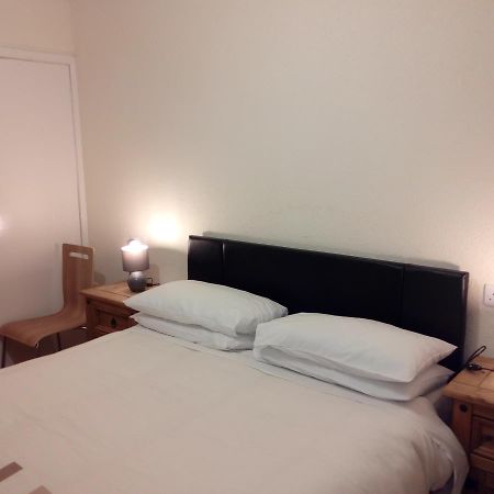 Homestay, Number 29, Dunollie 奥本 外观 照片
