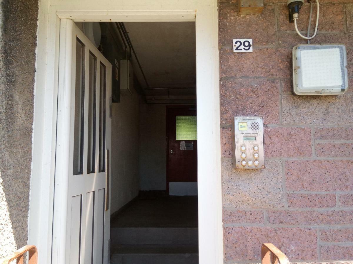 Homestay, Number 29, Dunollie 奥本 外观 照片